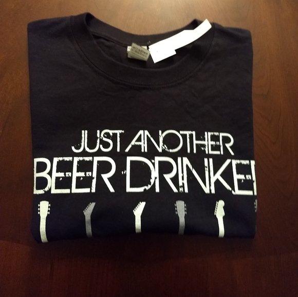 Guitar Problem Tee 🎸🍺🎸🍺 NWT - Picture 5 of 5